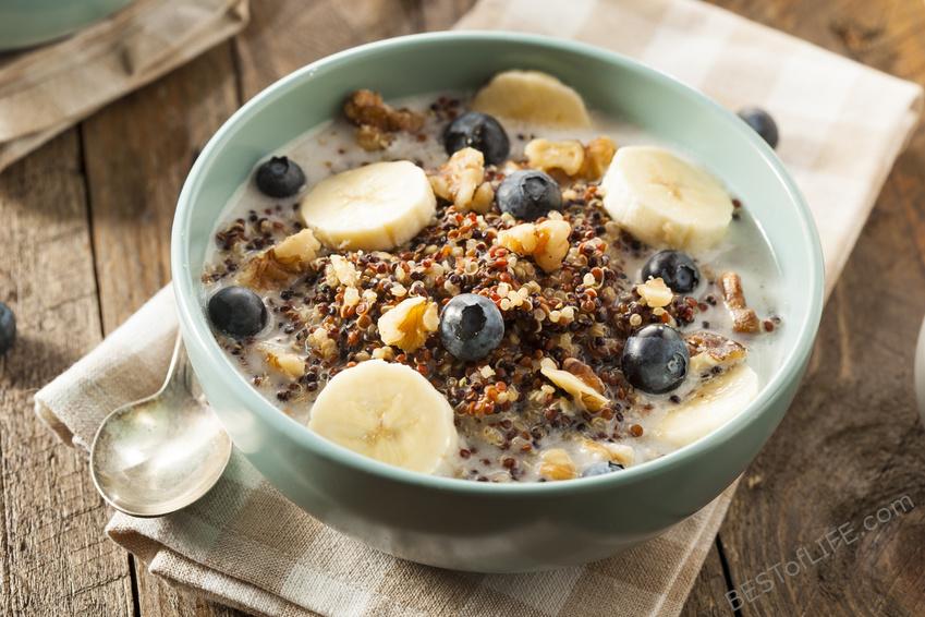 Start your day with an easy and healthy breakfast that will keep you energized with these best breakfast bowl recipes. #healthybreakfast #healthyrecipes #healthymeal #breakfast #breakfastrecipes #bestbreakfast #recipes 