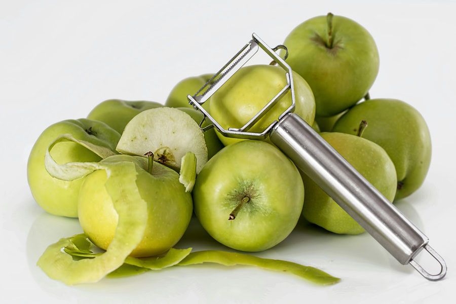 Apple Dessert Recipes Green Apples with a Peeler and some Apple Skins