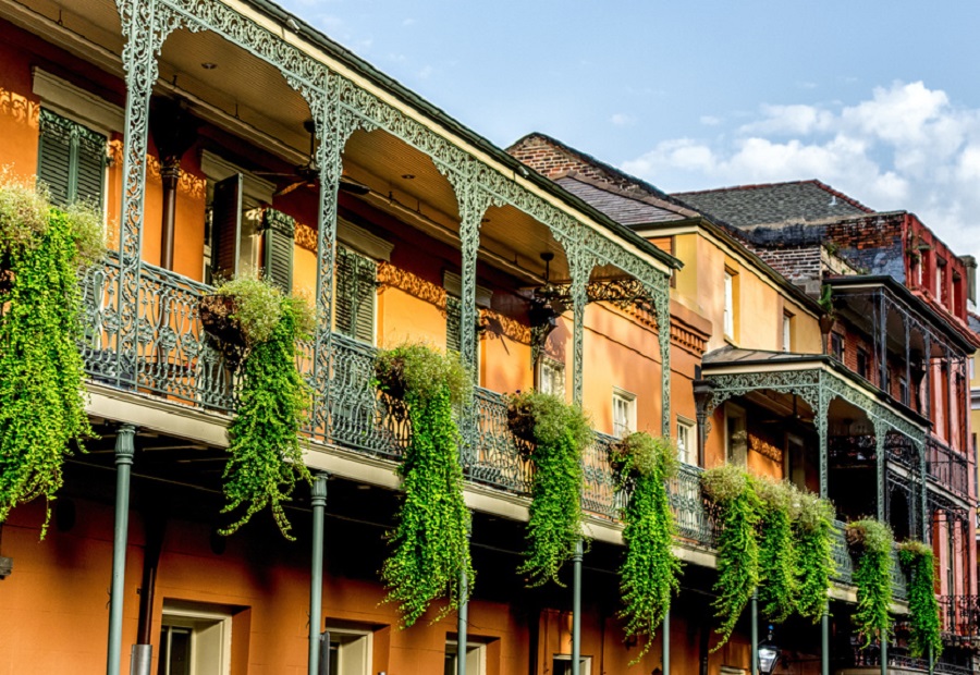 Make sure you do things right with the best tips for visiting New Orleans in fall and you won’t regret it for one second. Tips for Visiting New Orleans | Things to Know About New Orleans | New Orleans Tips | Travel to New Orleans
