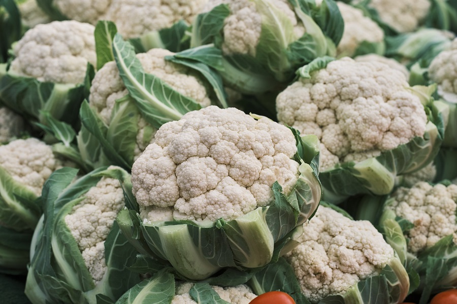 Easy Vegan Recipes Heads of Cauliflower Bundled Together