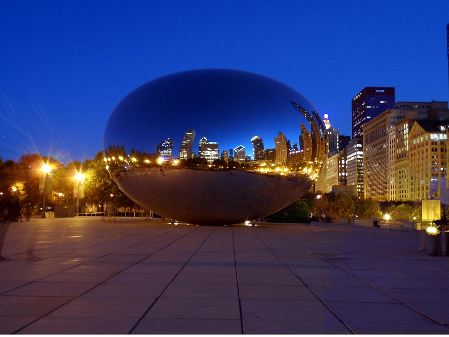 Visit Chicago with the whole family and peek into the history of one of the major cities of the United States with free things to do in Chicago for kids. #thingstodo #kids #parenting #chicago #chicagoactivities #freethingstodo