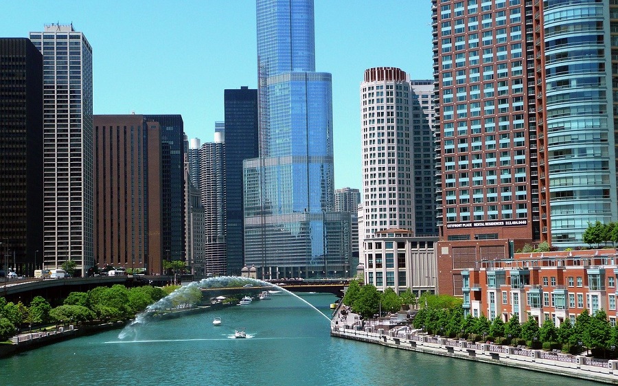 Free Things to Do in Chicago for Kids View of the River Going through Chicago