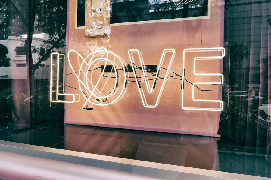 Sexy Valentine's Day Nail Ideas a Neon Sign Spelling Out Love