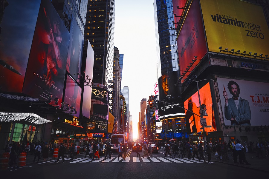 Make your trip to New York one to remember with these things to do with a teenage girl in New York. New York Activities | Things to do in New York | Teen Activities in New York | Trendy Things to do in New York | How Things to do in New York | Things to do with Teens in New York