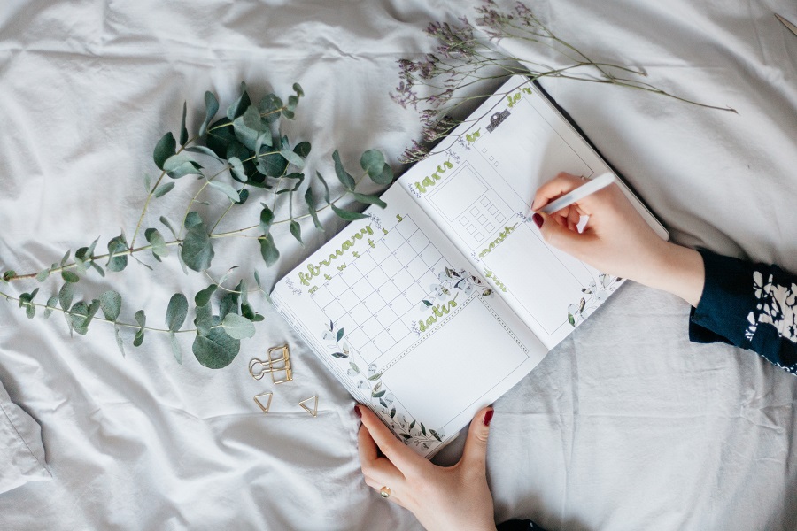 The very best bullet journal ideas on Pinterest could help you organize your life in ways you didn’t think were possible. Bullet Journal Page Ideas | Sleep Tracker Ideas | Water Log Ideas | Study Log Ideas | Bullet Journal Spread Ideas | How to Start a Bullet Journal | Bullet Journal Tips