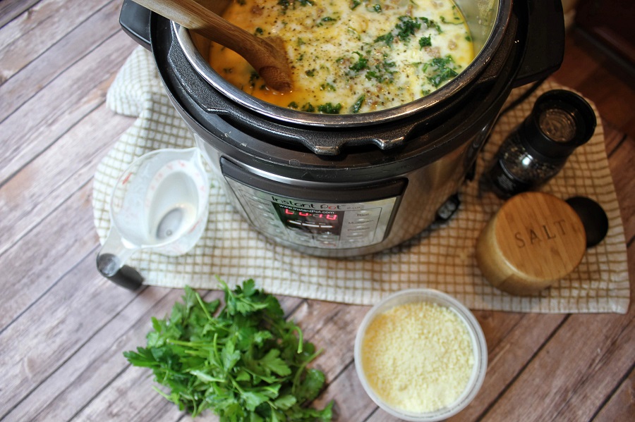 This Instant Pot creamy sausage and kale soup is perfect for family meals and you can easily scale the recipe for a delicious party food. Low Carb Soup Recipes Keto | High Protein Low Carb Soup Recipes | Instant Pot Soup Recipes | Instant Pot Keto Recipes | Healthy Instant Pot Recipes 