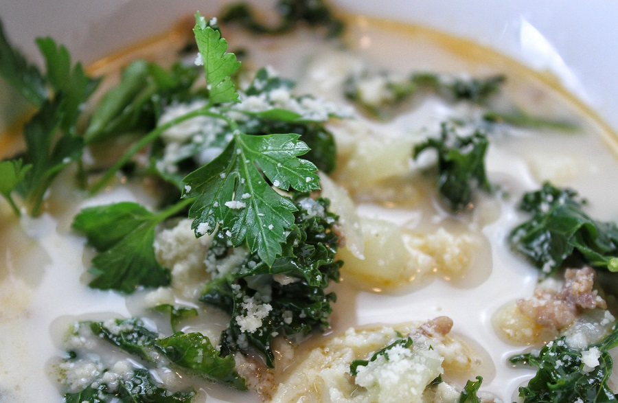This Instant Pot creamy sausage and kale soup is perfect for family meals and you can easily scale the recipe for a delicious party food. Low Carb Soup Recipes Keto | High Protein Low Carb Soup Recipes | Instant Pot Soup Recipes | Instant Pot Keto Recipes | Healthy Instant Pot Recipes 