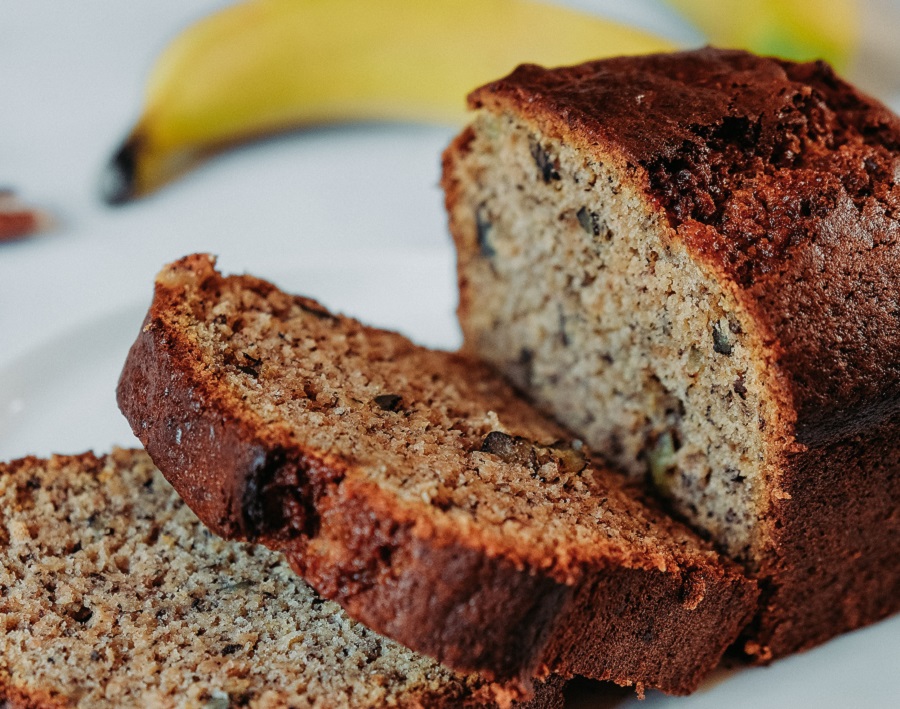 You can include the kids in making these banana bread recipes because they are family-friendly recipes that are simple and delicious. Moist Banana Bread Recipe |Classic Banana Bread Recipe | Award Winning Banana Bread | Banana Bread Muffins | Healthy Banana Bread Recipe | Banana Bread with Walnuts | Banana Bread no Butter