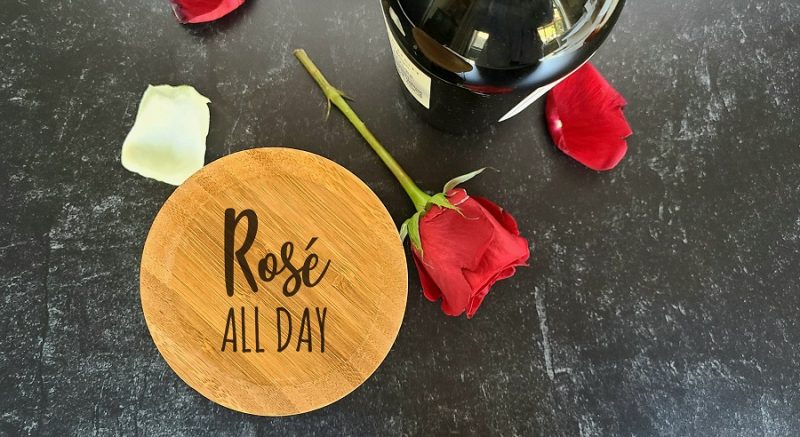 Rose all Day on wine glass topper