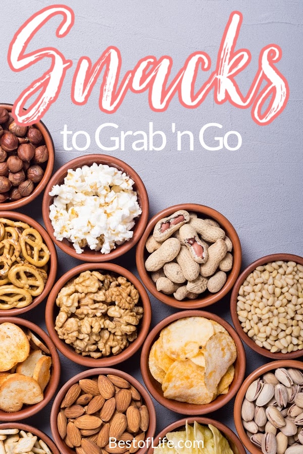 Having quick snacks that you can grab and go with on hand will help curb your hunger and live a healthy lifestyle. Healthy Snacks | Snacks for Weight Loss | Snacks for Travel | Travel Tips | Road Trip Snack Ideas | Easy Snacks for Kids | Healthy Snacks for Kids | On The Go Snacks #healthysnacks #weightloss