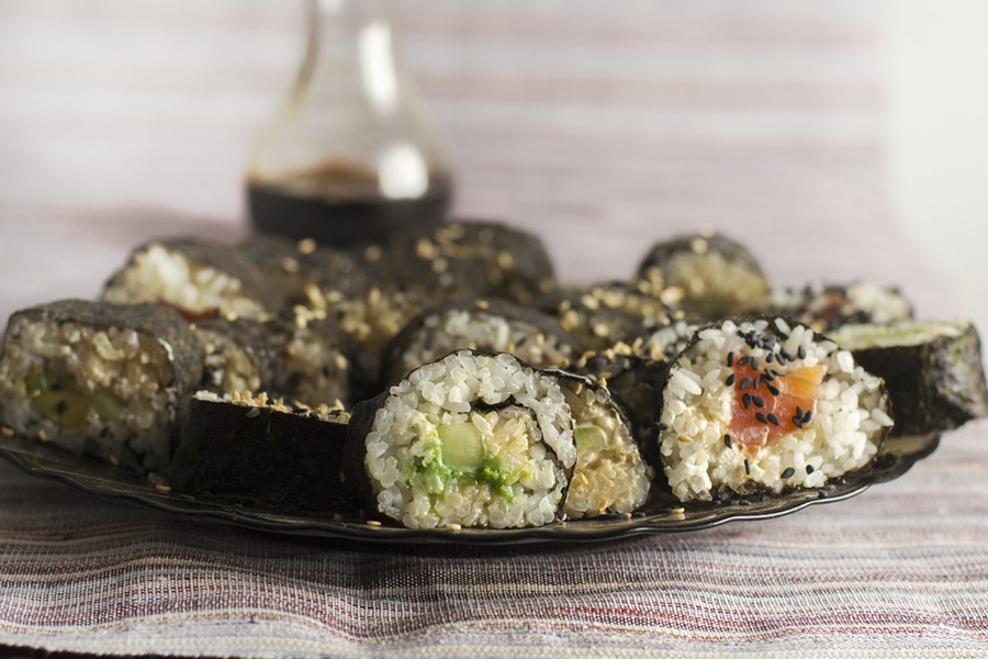 Best Snacks for Weight Loss to Carry with You Sushi Wrapped in Seaweed