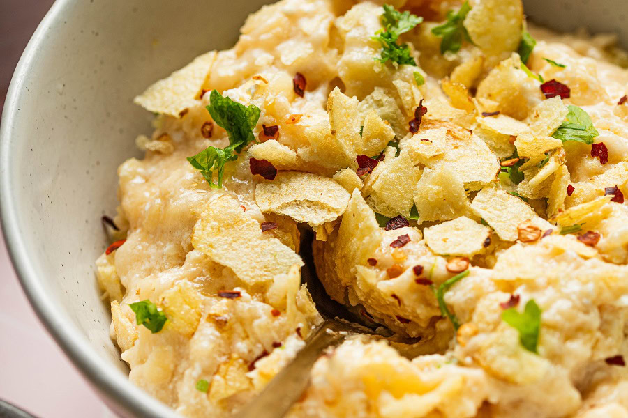 Brunch Recipes for Mother's Day Crockpot Cheesy Hashbrowns Close Up 