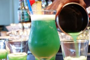 Beach Drinks with Alcohol | Beach Cocktails