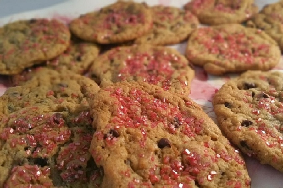 Barbie Party Recipes Chocolate Chip Cookies with Pink Sprinkles