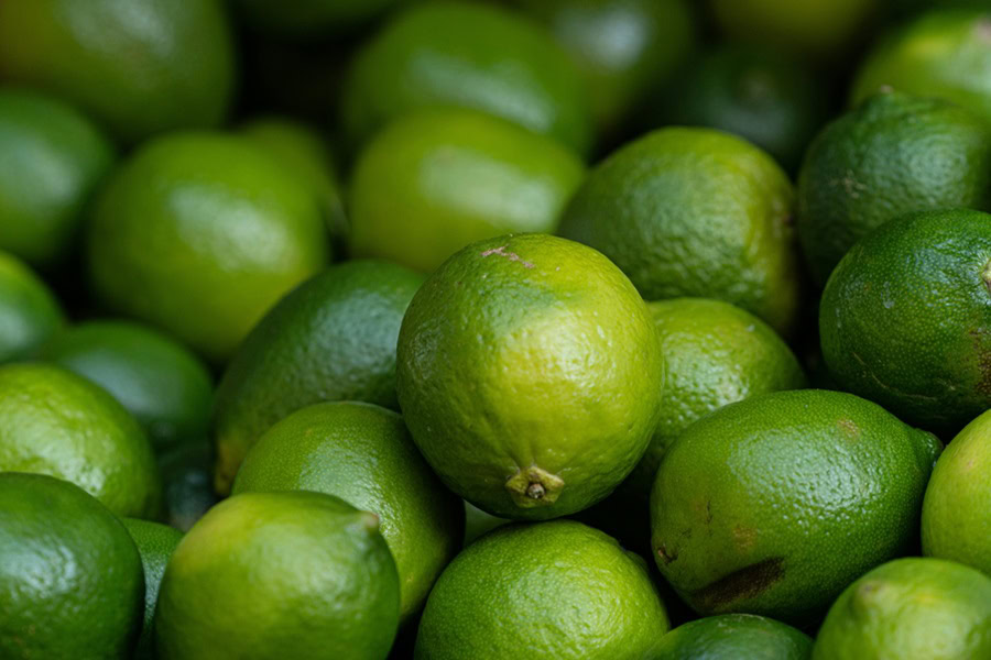 Best Starbucks Refreshers Drinks Close Up of Limes