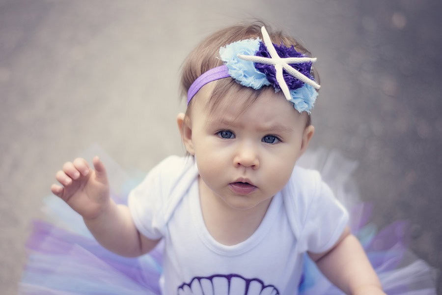 1st Birthday Party Ideas for Girls a Little Girl in a Tutu at a Party