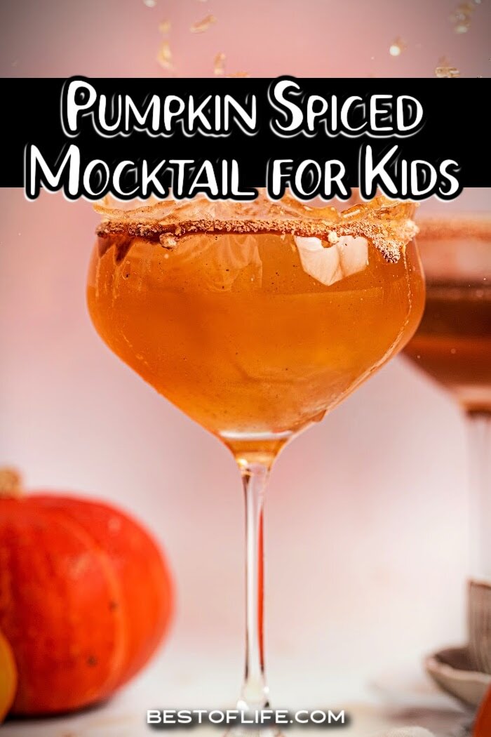 Use this easy pumpkin spice mocktail recipe as a holiday party drink for kids or as a virgin cocktail for adults who prefer non alcoholic drinks. Pumpkin Spice Drinks for Kids | Drinks for Kids with pumpkin Spice | Pumpkin Drinks | Non alcoholic Pumpkin Spice Drinks | Holiday Party Drinks | Holiday Party Drinks for Kids | Halloween Drinks for Kids | Thanksgiving Drinks for Kids | Pumpkin Recipes for Kids