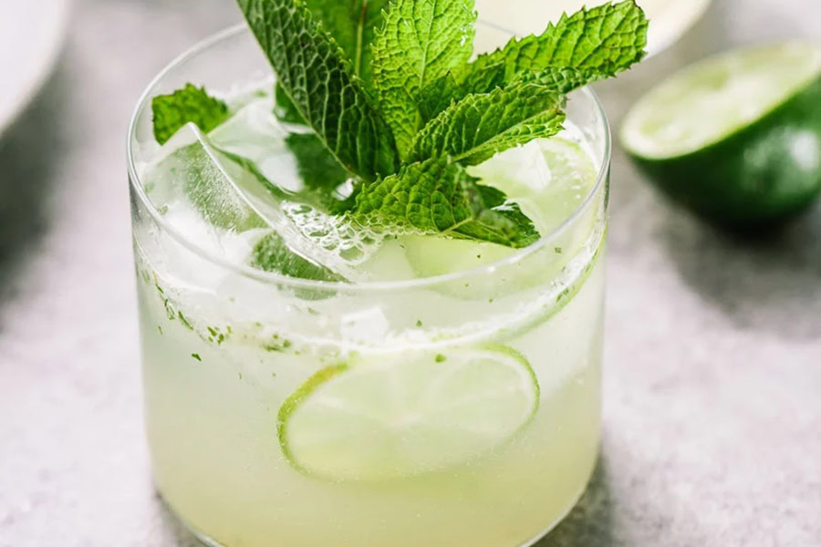 Tequila Drinks That Aren&rsquo;t Margaritas Tequila Lime Mojitarita Cocktail