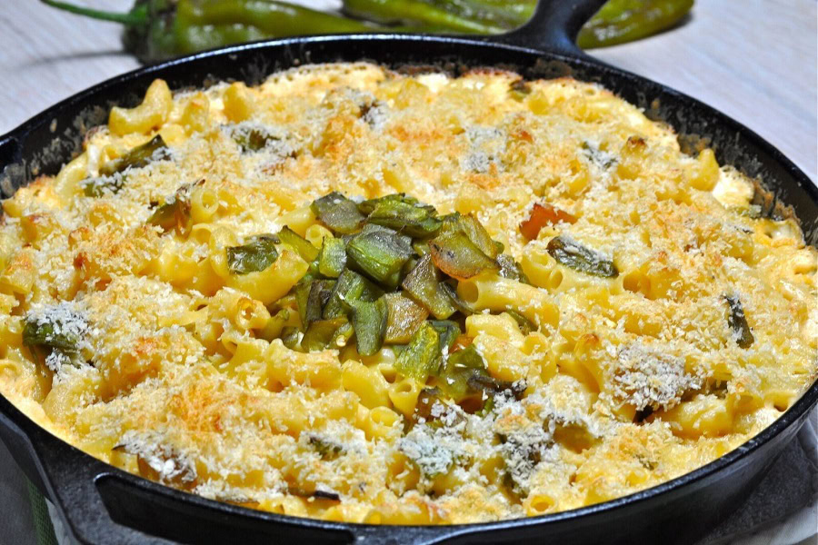 Best Side Dishes for a BBQ Hatch Chile Mac and Cheese Recipe in a Cast Iron Skillet