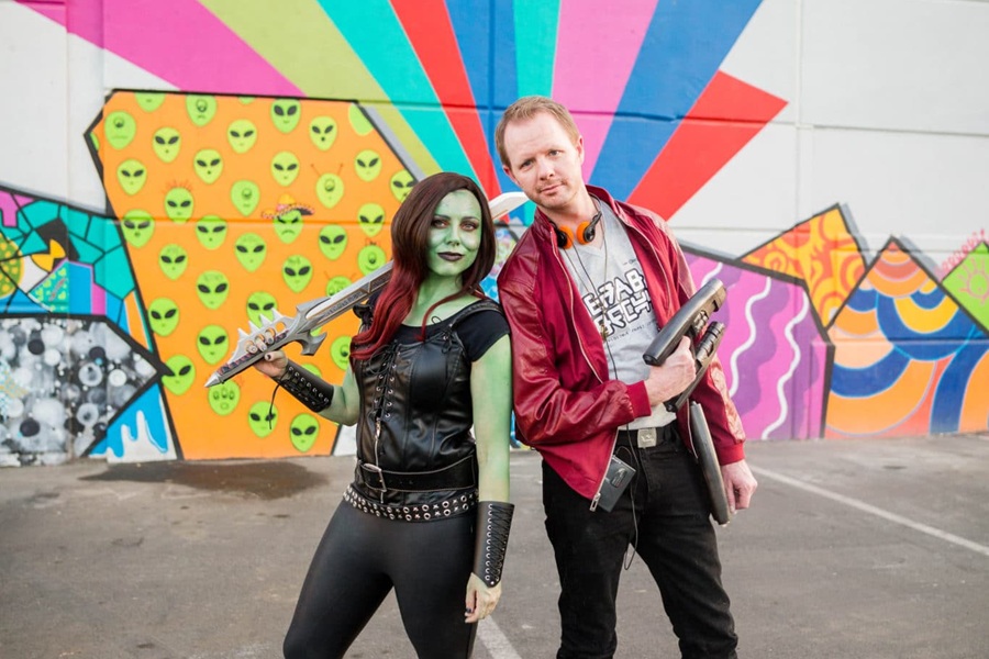 DIY Couple Halloween Costume Ideas a Woman Dressed as Gamora and a Man Dressed as Starlord from Guardians of the Galaxy